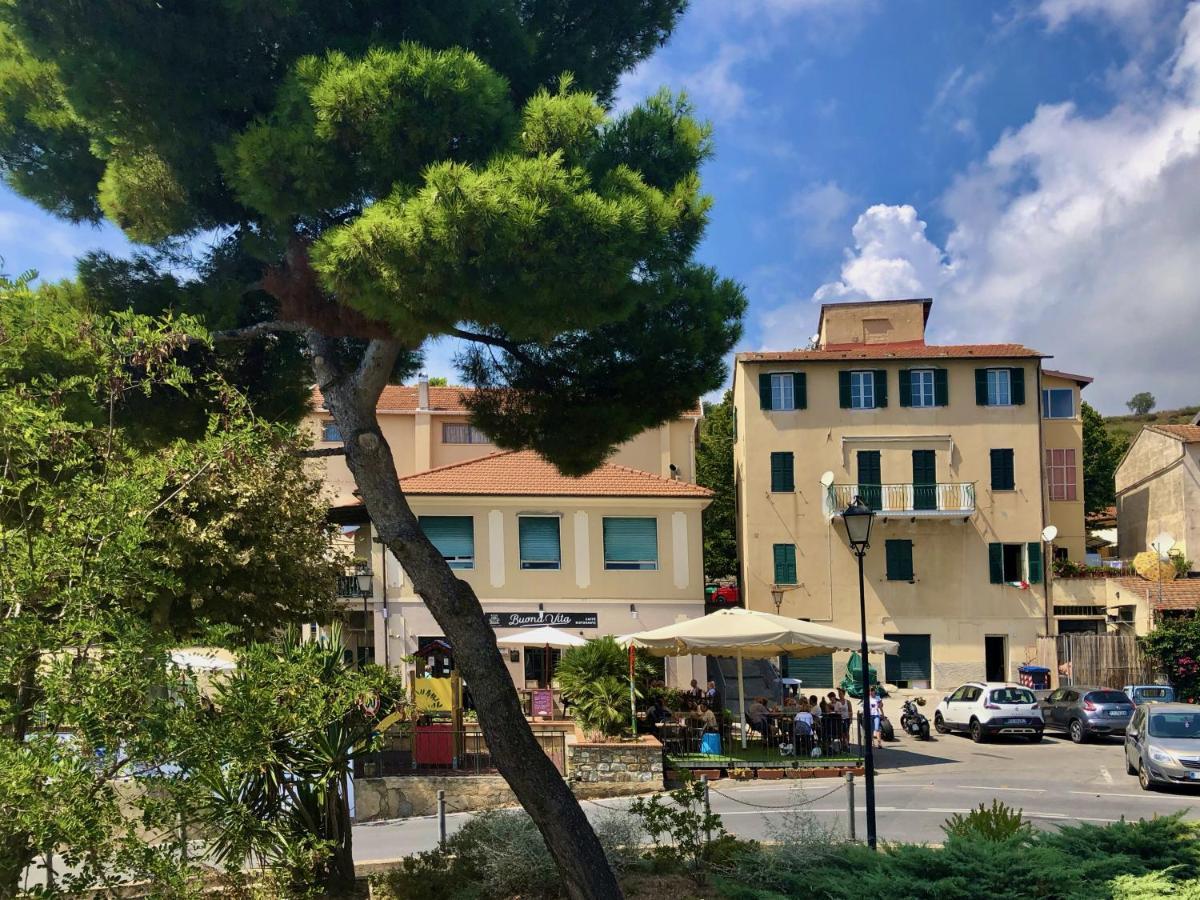 Villa La Casa Giusta - Domus Ista à Cipressa Extérieur photo